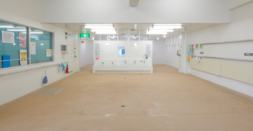 シャワー・体操エリア